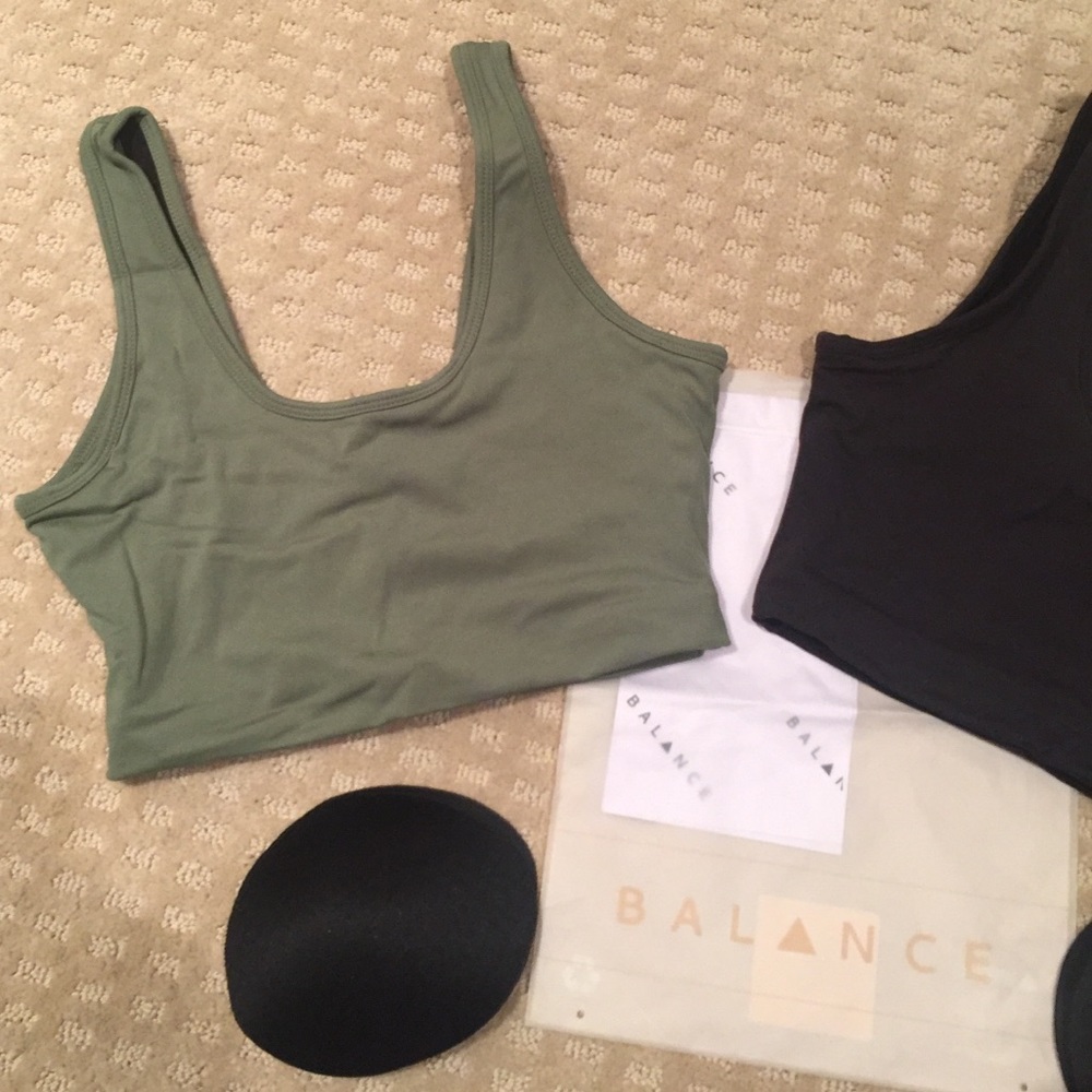 Balance Athletica The OG Top Amazon NWOT - Picture 7 of 8